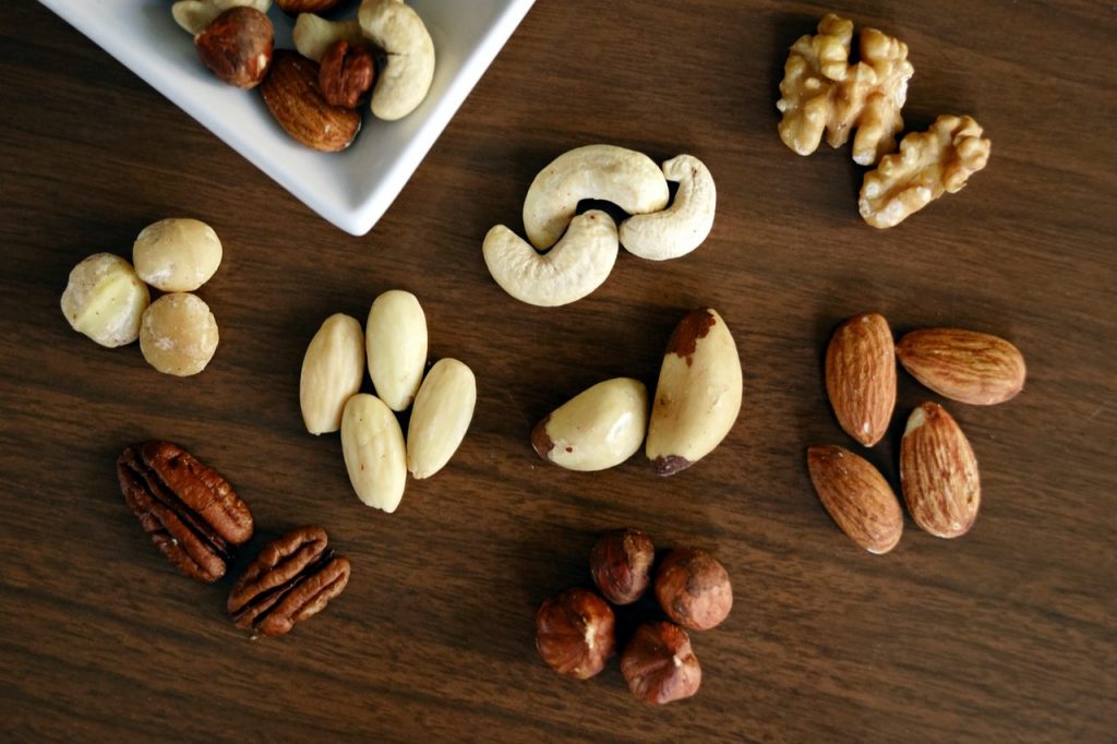 Nuts help lose weight