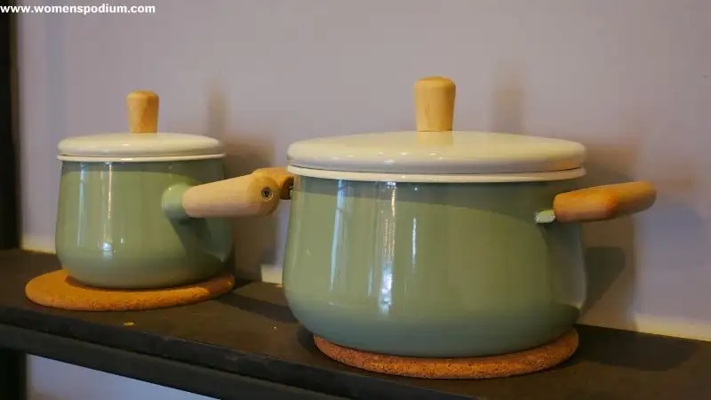 Ceramic utensils