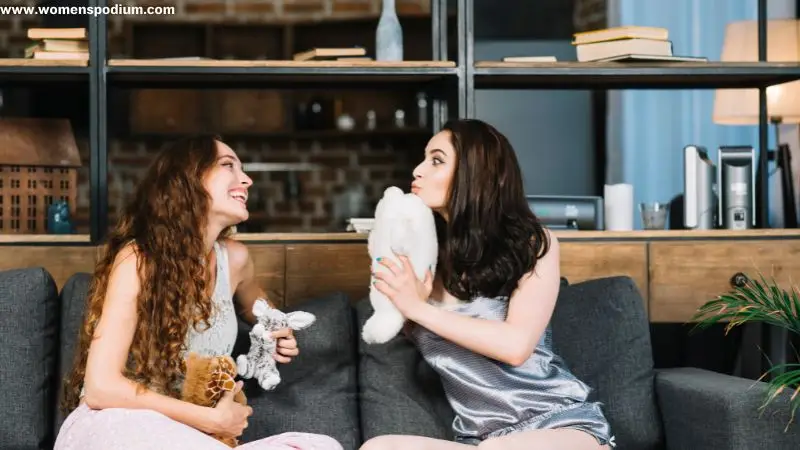 Female friendship boost self esteem