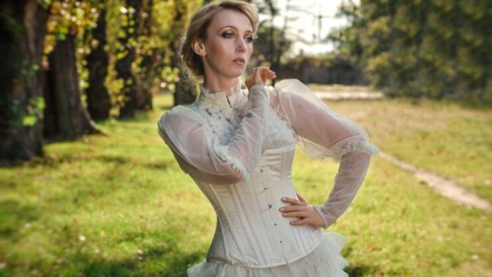 benefits of wearing a corset benefits of wearing a corset