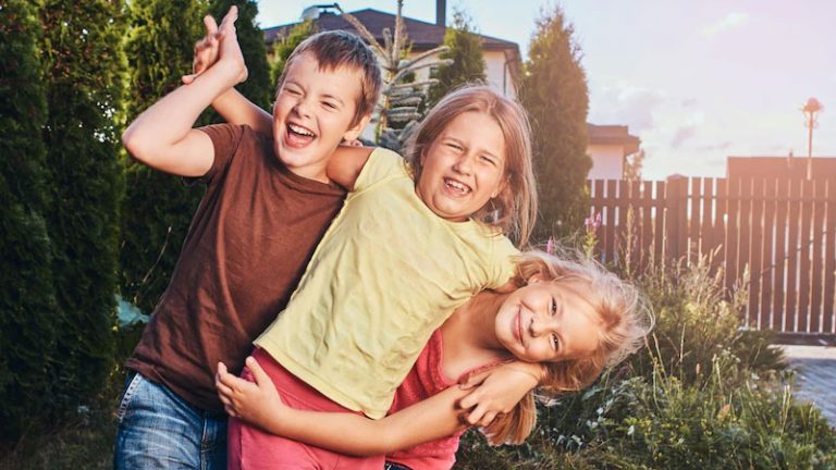 30 Wonderful Quotes On Siblings And Their Life-Time Bond 30 Wonderful Quotes On Siblings And Their Life-Time Bond