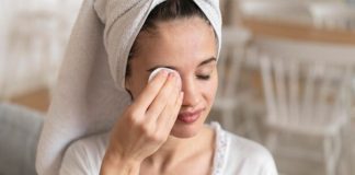 How To Remove Makeup Easily? || Checkout 5 Instant DIY Makeup Removers! How to Remove Makeup