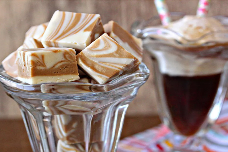 Root Beer Float Fudge