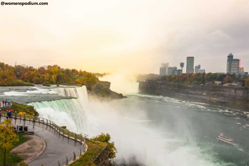 affordable family vacation - Niagara Falls