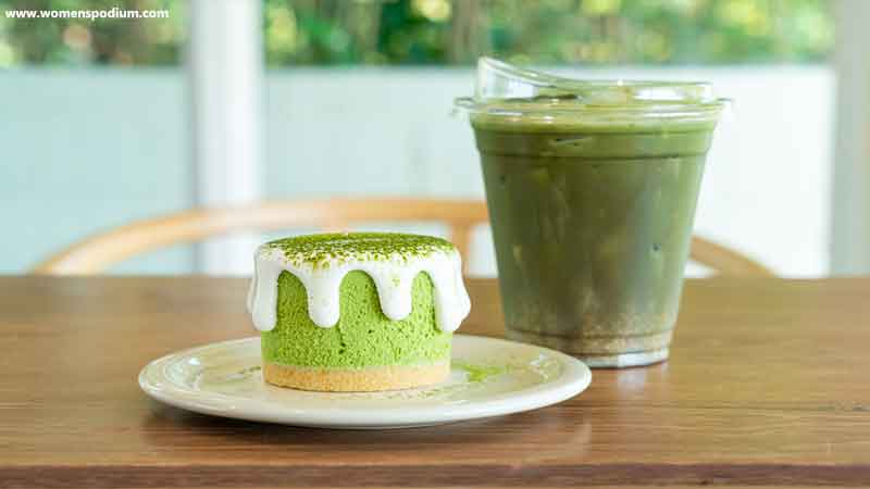 Matcha green tea cake