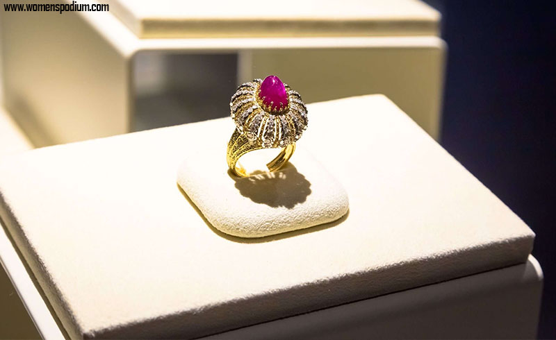 historic ring design