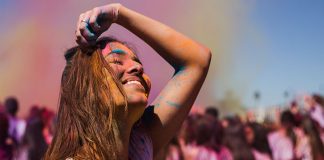 Enjoy Hassle-Free Holi – Get Drench in the Colours of Goodness! hassle-free holi