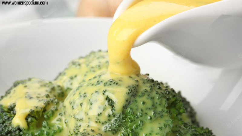 Cheese Sauce With Steamed Broccoli