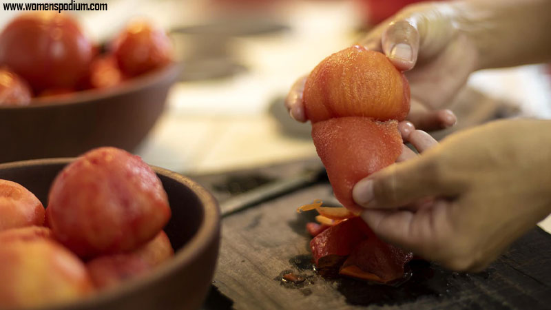 peeling tomato skin