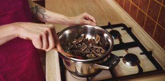Tips For How To Melt Chocolate Chips On Stove – 3 Easy Ways how to melt chocolate chips on stove