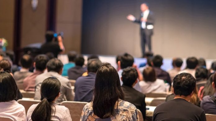 feature-image how to get better at public speaking
