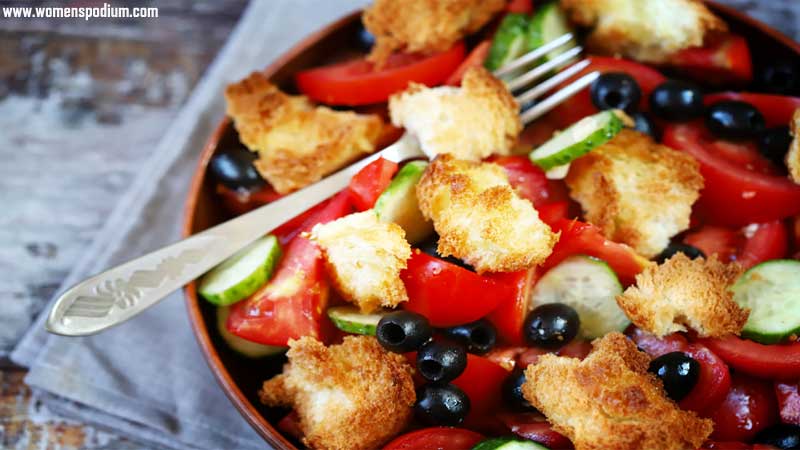 Panzanella salad