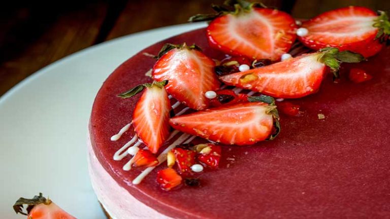 How To Make Strawberry Glaze Recipe?