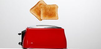 Should I get a 2 or 4 slice toaster? Which Brands 4 Slice Toaster is Best? Our Top 3 Picks! toasters