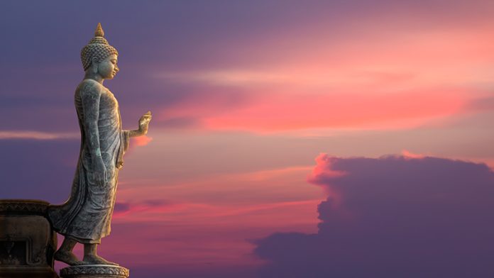 Budda Statue 20 Inspiring and Uplifting Buddha Quotes On Suffering