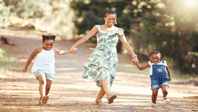 feature-image strong mom quotes