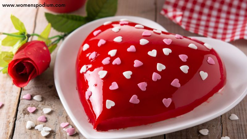 strawberry frosting heart shaped cakes