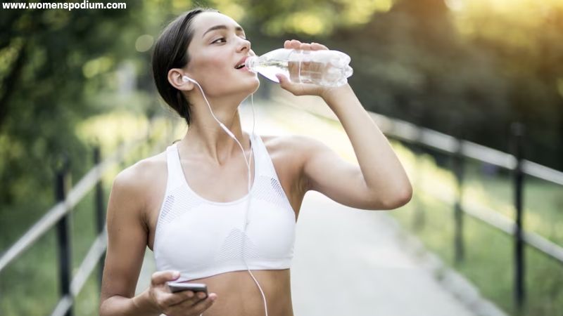 Drink Water: tips to maintain your fitness programs
