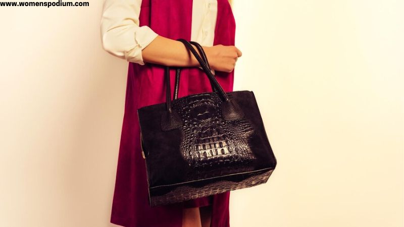 why black handbags