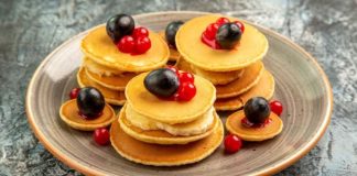 Perfect Breakfast And Brunch Idea – How To Make Mini Pancakes? how to make mini pancakes
