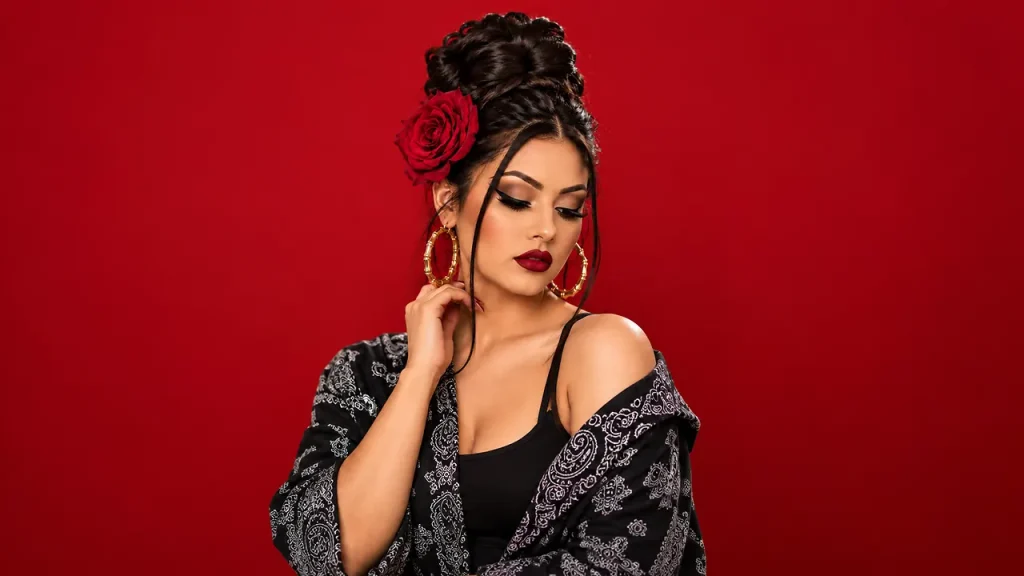 Chola Makeup Come From